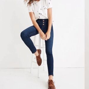 Madewell 9" Mid-Rise Skinny Jeans in Hayes Wash: Button-Front Edition